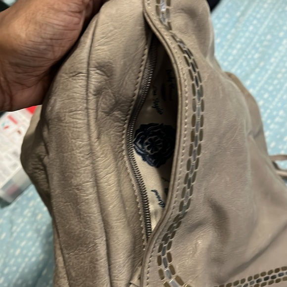 Lucky Brand Large Leather Shoulder Bag - Picture 7 of 15